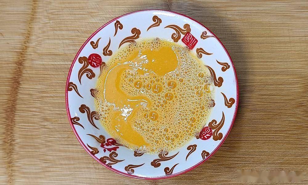 尖椒炒鸡蛋怎么炒<strong></p>
<p>炒币怎么炒</strong>?是先炒鸡蛋还是炒辣椒?教你正确做法下饭真香