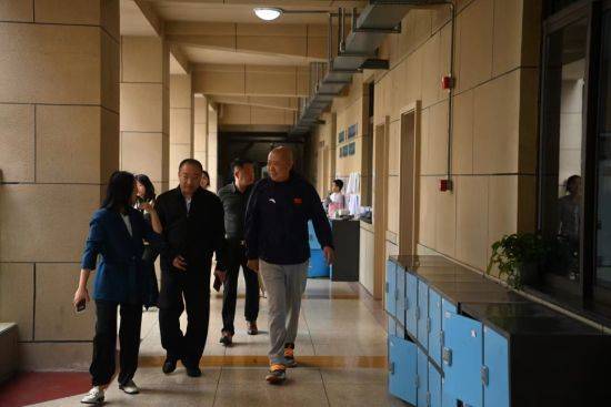 原国家女子拳击队教练张旭光一行调研诺林巴蜀