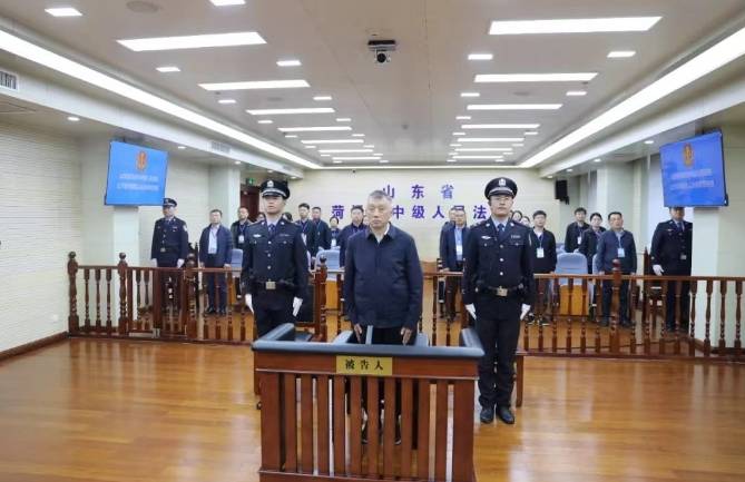 吉林省政协原副主席张晓霈一审获刑9年 非法收受财物折合人民币6934万