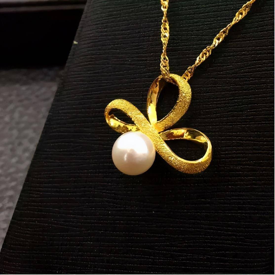 钱正在加快贬值<strong></p>
<p>货币贬值买什么保值</strong>,买什么才最保值?内行人:这3样10年不贬值