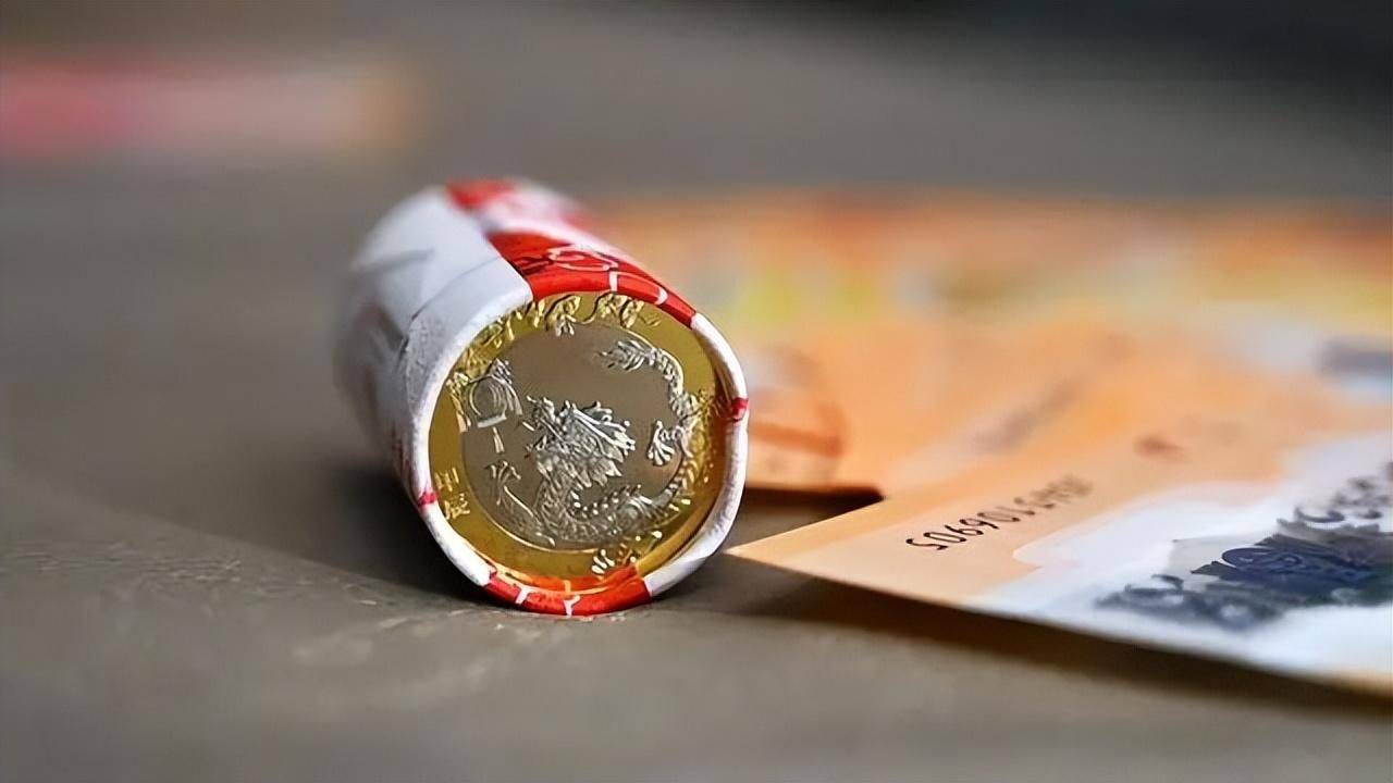 注意！龙币和京剧纪念币大涨<strong></p>
<p>币安币</strong>，卷币里发现其他币！