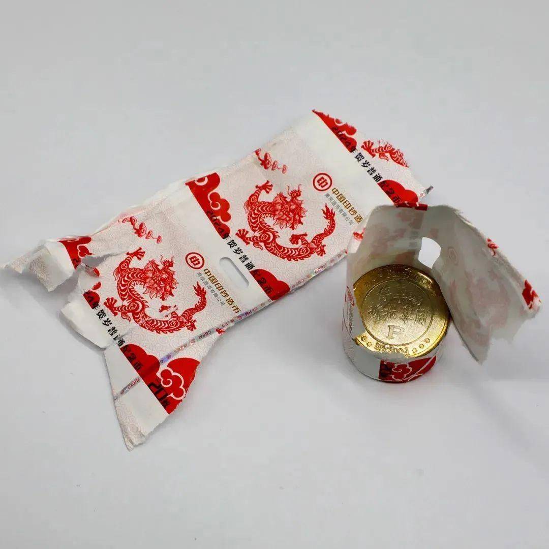 注意！龙币和京剧纪念币大涨<strong></p>
<p>币安币</strong>，卷币里发现其他币！