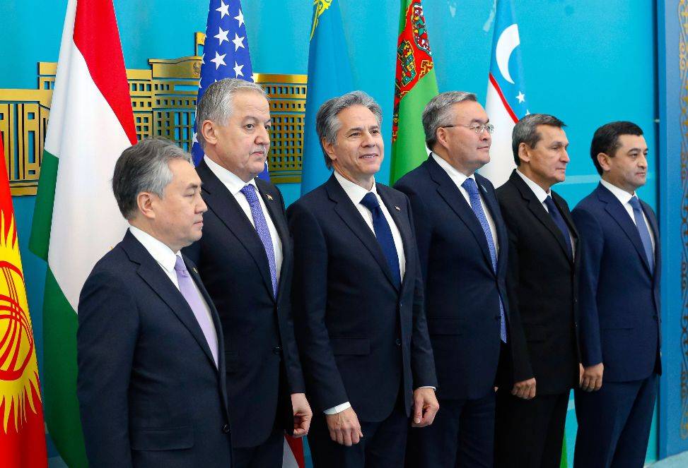 哈萨克斯坦明确不加入金砖<strong></p>
<p>币安交易所</strong>,48小时不到,俄方出面敲打,下手不轻