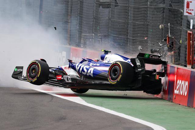 F1墨西哥城大奖赛:塞恩斯夺冠