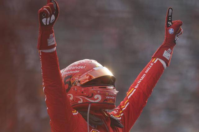 F1墨西哥城大奖赛:塞恩斯夺冠