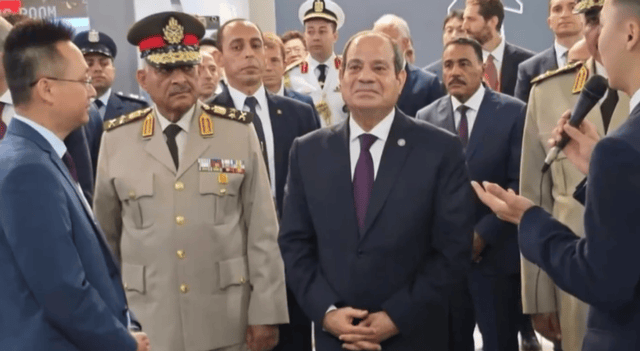 来抢歼35的“饭碗”?苏57隐身战机降落太原<strong></p>
<p>币安市值</strong>,3款隐身机航展同框