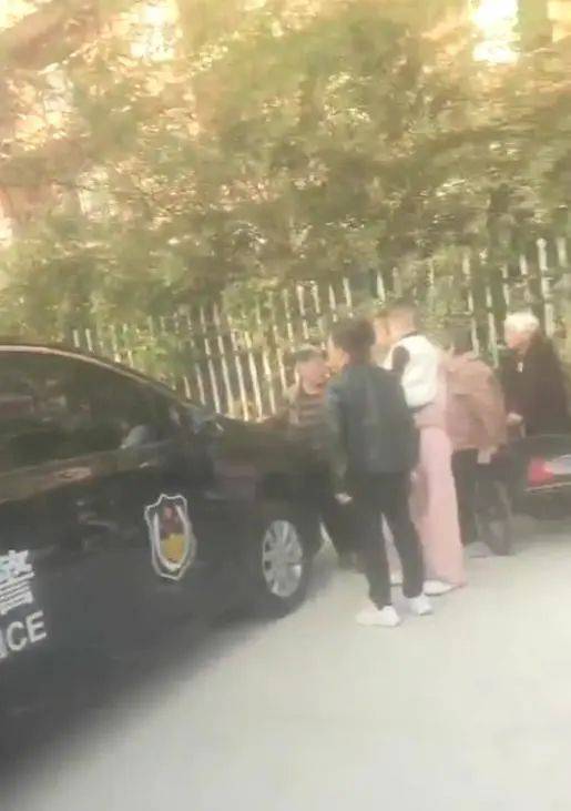 “女子去前夫家探望小孩被杀害<strong></p>
<p>安币数字货币</strong>?”河南警方通报