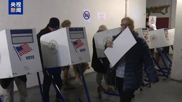 最新消息:特朗普<strong></p>
<p>币安币怎么玩</strong>,领先60票!关键“摇摆州”多个投票站遭遇炸弹威胁,延长投票时间!事发美国会大厦,一男子被捕