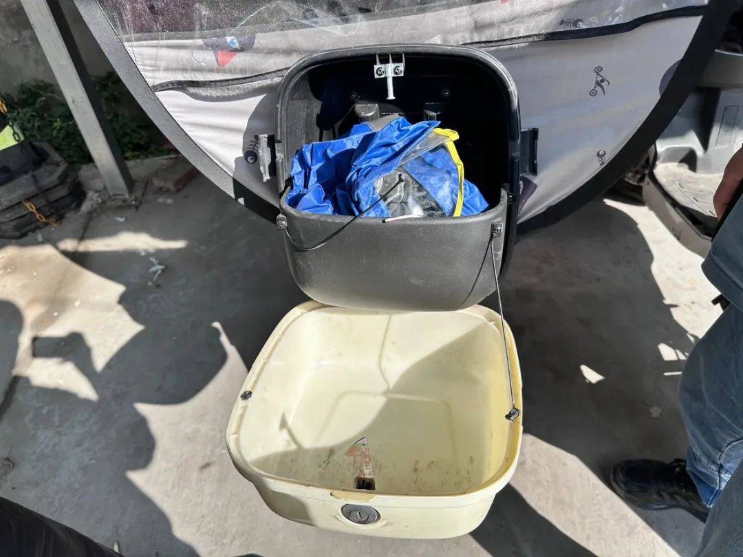 “我车被偷了<strong></p>
<p>币安有哪些币</strong>,车上有块毒猪肉!”男子深夜报警,结局大反转