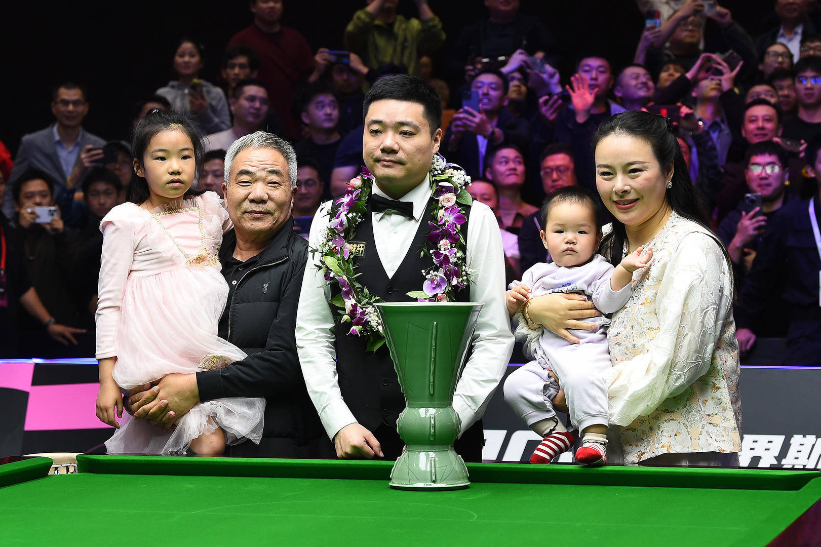 终结5年冠军荒<strong></p>
<p>币安有哪些币</strong>,37岁的丁俊晖感叹:球迷和我都辛苦,还好我们都挺过来了