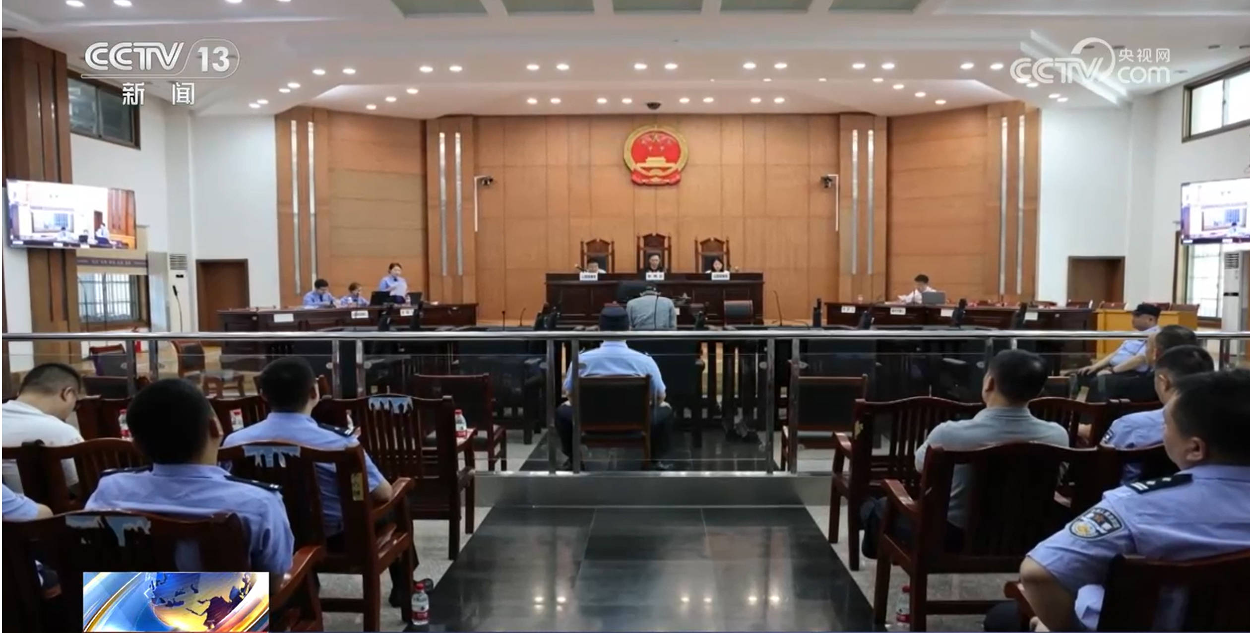 时速可达180公里<strong></p>
<p>币安有哪些币</strong>!部分未成年人沉迷?电动自行车非法改装暗藏隐患