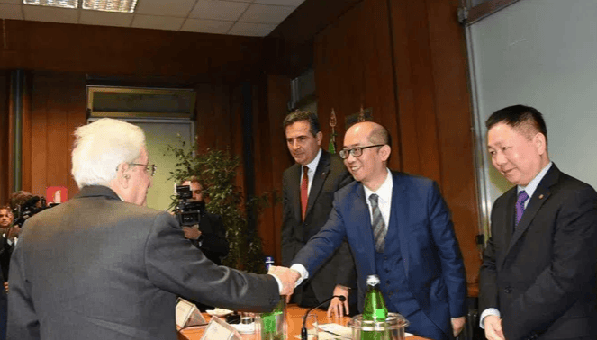 重磅!中美危急时刻<strong></p>
<p>Binance官网</strong>,一尊贵人物突然来华,中方直接给了顶级待遇