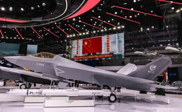 歼10CE才是最大赢家?航展首日被包围<strong></p>
<p>Binance官网</strong>,伊朗空军司令登机满脸幸福