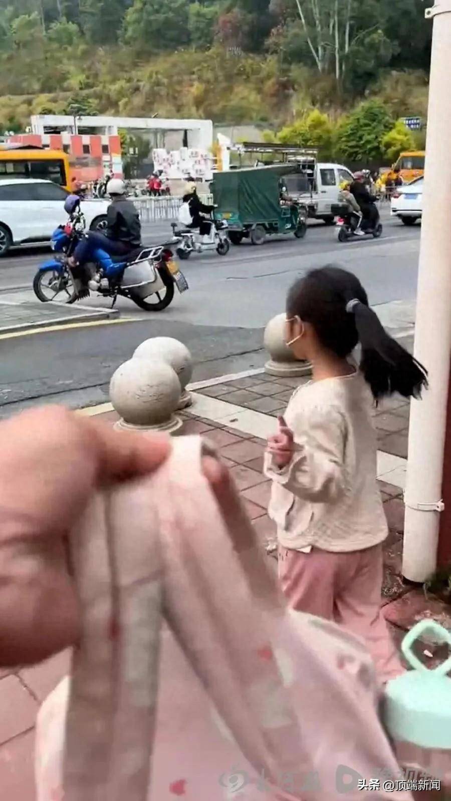 被泼开水女童返校书包现恐吓信:“再发视频<strong></p>
<p>Binance官网</strong>,要你全家不好过”