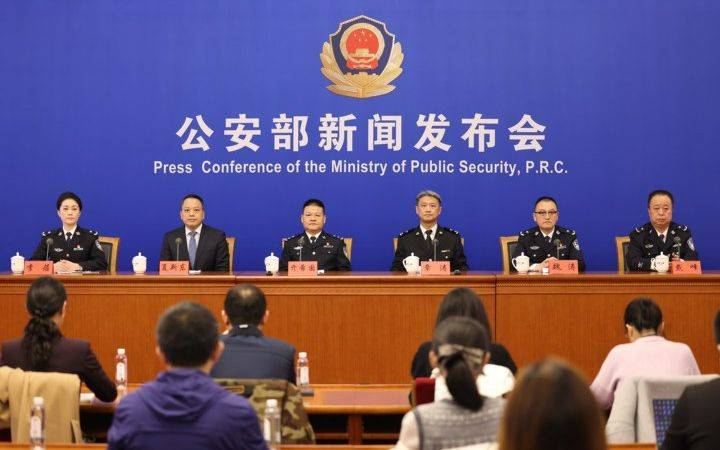 公安部:<strong></p>
<p>币安app最新版</strong>我国成为世界上枪爆暴力犯罪发案最低的国家之一