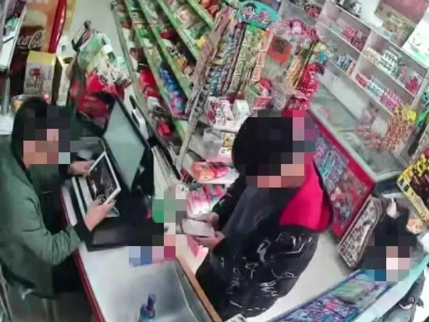 男子一时想不开<strong></p>
<p>币安币商</strong>,服下头孢配白酒!40分钟后……