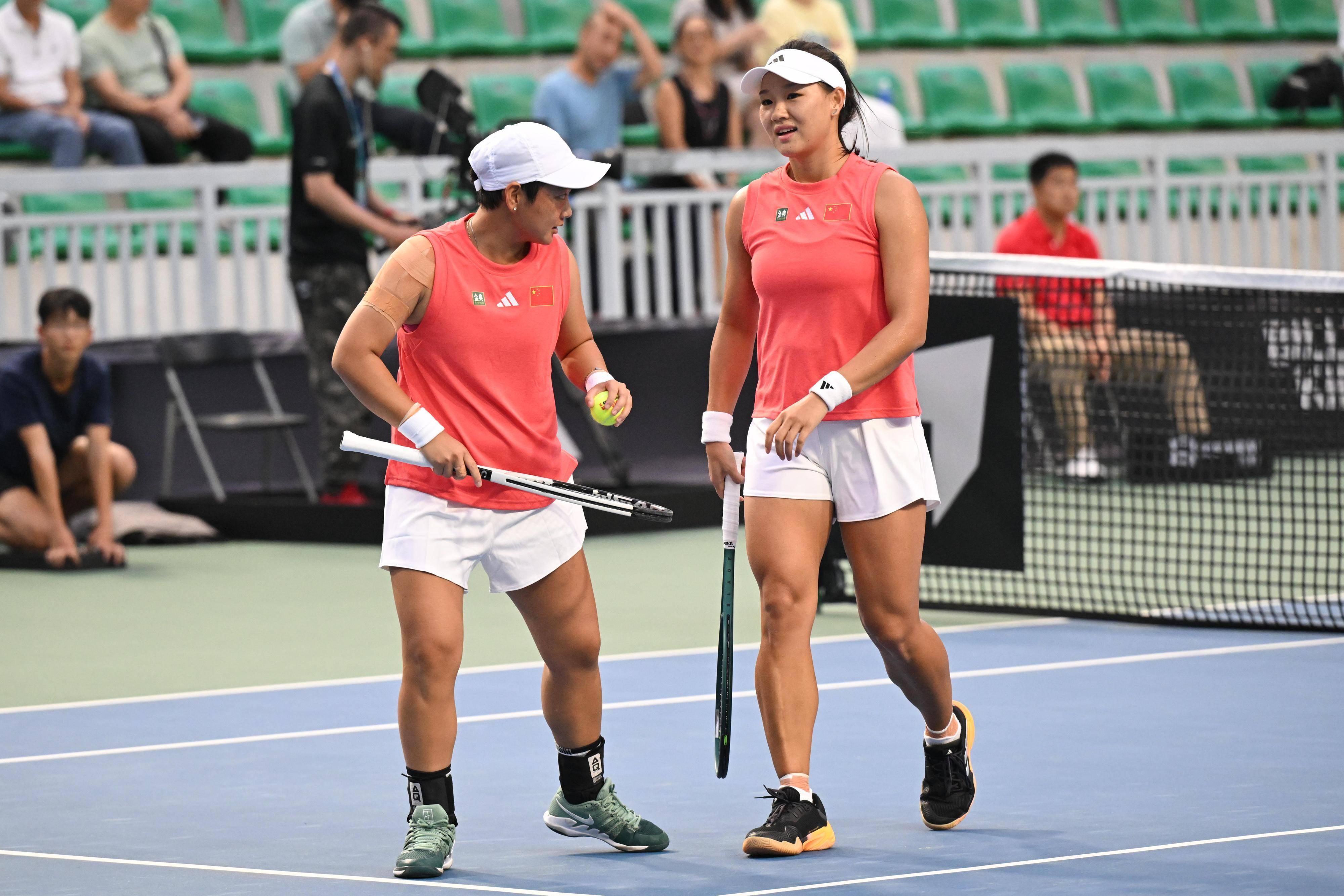 中国队3比2险胜比利时队<strong></p>
<p>币安币商</strong>，晋级明年比利·简·金杯世界组资格赛