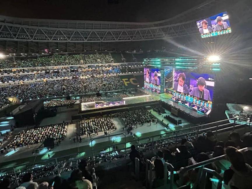 现场超3万人<strong></p>
<p>币安币商</strong>!昨晚北京朝阳这里有场顶级电竞赛