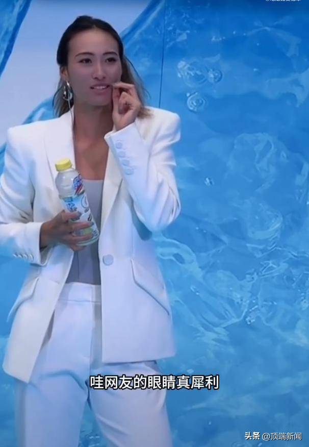 郑钦文首次回应“撞脸科比”:网友的眼睛真犀利<strong></p>
<p>币安币商</strong>,确实某些方面挺像的