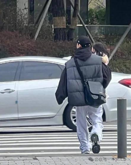 又发现新孩子了<strong></p>
<p>币安结算</strong>!这位50多岁大叔私生活这么混乱吗?