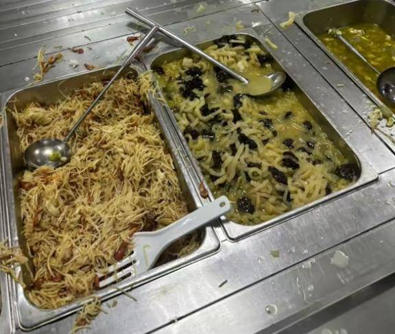 苏州一学校被曝学生宿舍环境脏乱差<strong></p>
<p>币安结算</strong>,食堂有发霉鸡蛋?校方回应