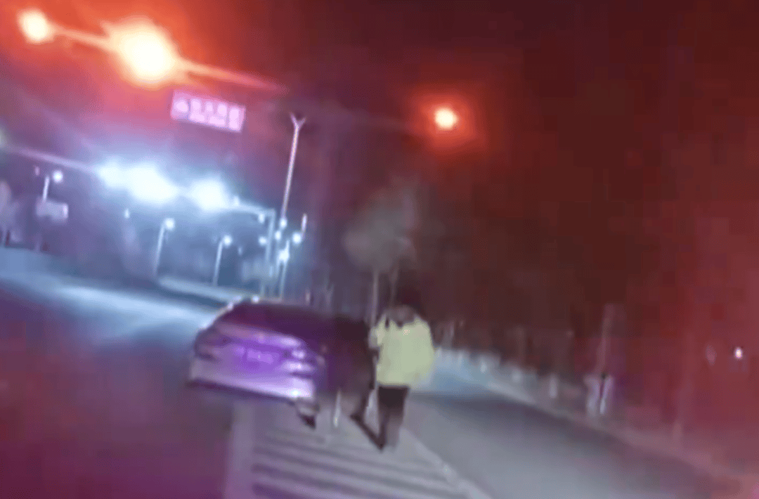 饭碗砸了！通州一职业司机嫌妻子开车慢<strong></p>
<p>币安网怎么充值</strong>，非要自己来！这下摊上事了……