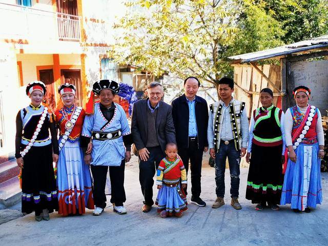 定居中国的美国教授潘维廉：中国远远领先<strong></p>
<p>币安汇率</strong>，每次出国都感觉回到20年前