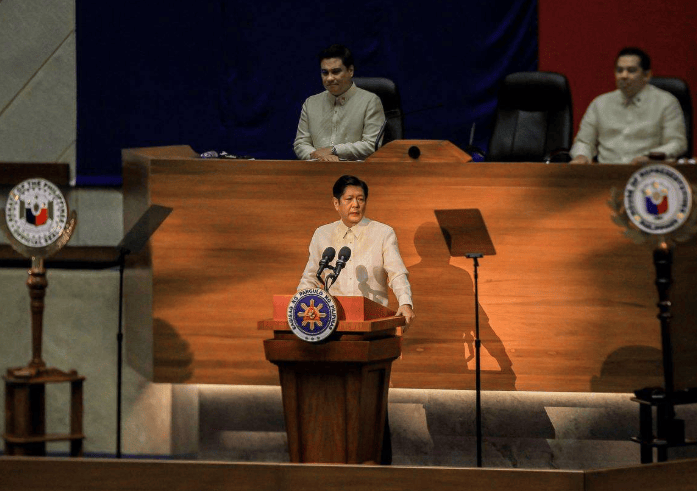 菲律宾政坛一夜变天<strong></p>
<p>币安汇率</strong>,16万菲军突然站队,杜特尔特关键时刻重新出山