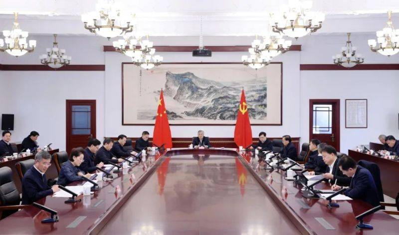 南京市委常委会召开(扩大)会议 周红波主持