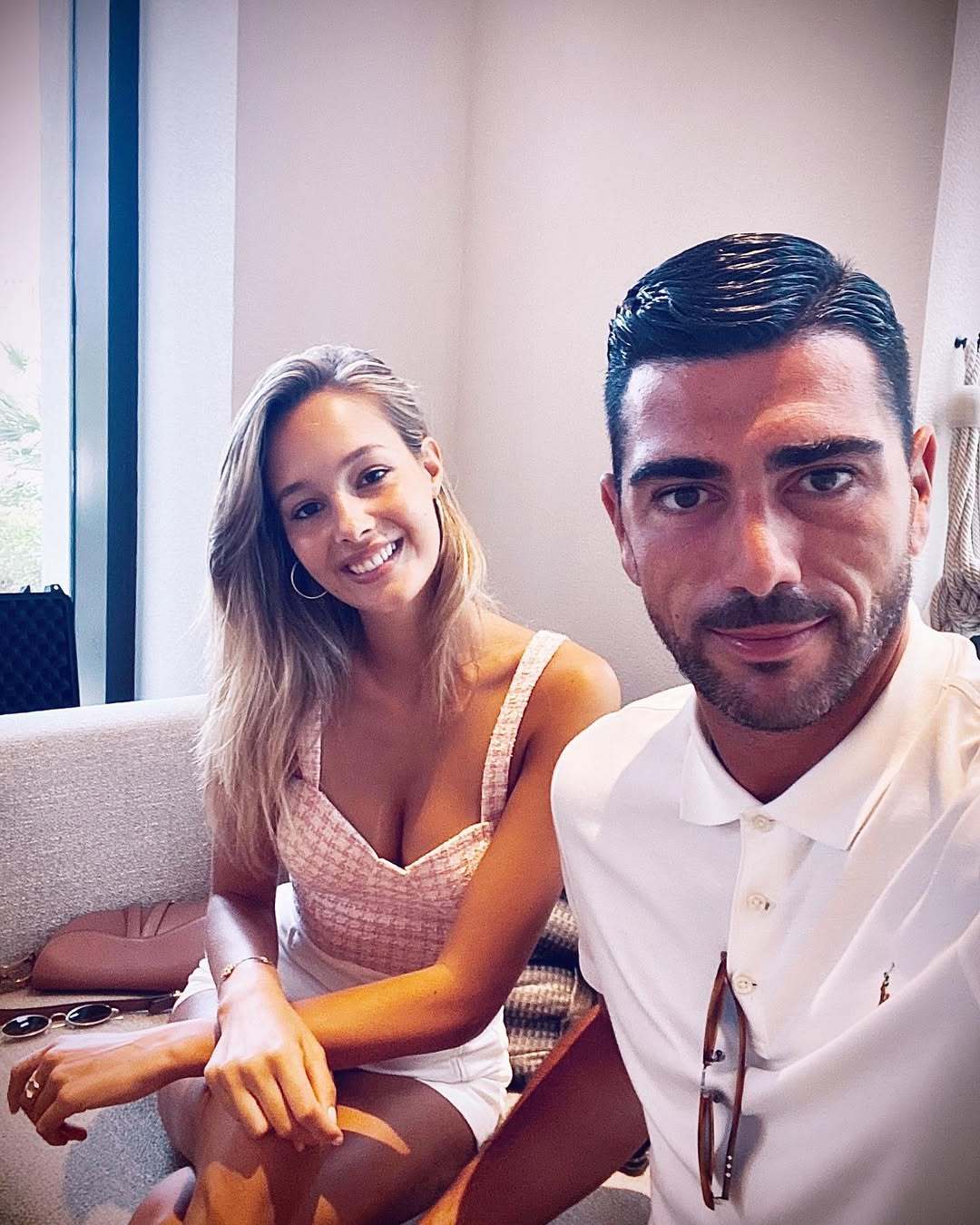 12年爱情故事落幕<strong></p>
<p>币安汇率</strong>!瓦尔加:我和佩莱已经决定分手