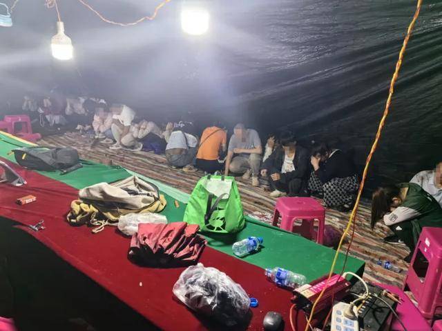 昆明警方披露:多人聚集<strong></p>
<p>币安币线图</strong>,竟然在干这件事,被“一锅端”!现场曝光……