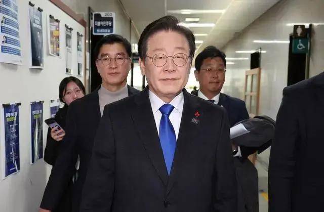 尹锡悦险中求稳：戒严风波逆转<strong></p>
<p>币安币线图</strong>，国民力量党撑腰，李在明盼破局！