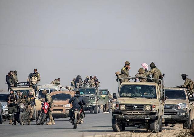 先入大马士革为王<strong></p>
<p>币安币线图</strong>,叙叛军开始狂欢,“第二个利比亚”即将诞生