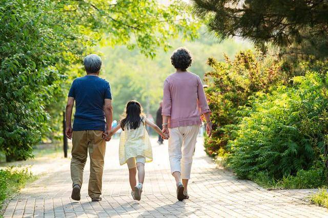 爸妈出去旅游 回来背上10年房贷<strong></p>
<p>币安币线图</strong>，家属：一想到就来气