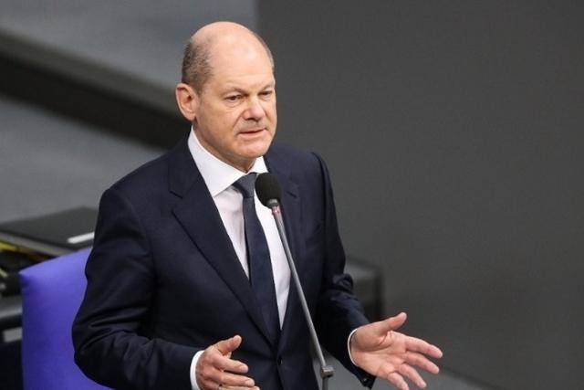 德国总理:大众汽车在德关闭工厂是错误的