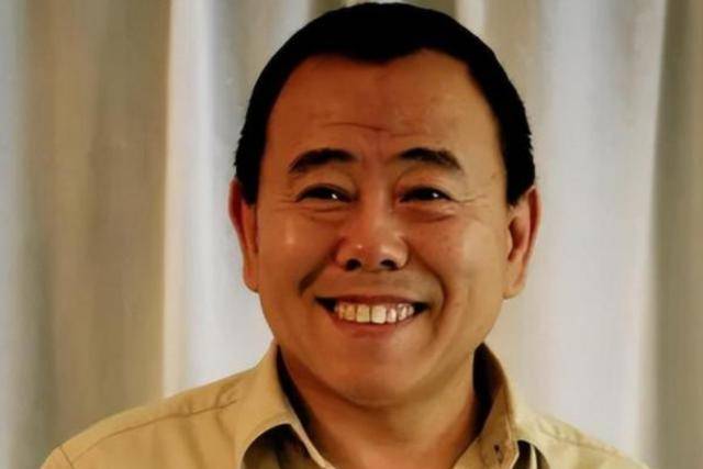 潘长江:我钱花一辈子也花不完<strong></p>
<p>币安交易</strong>,如今67岁却越活越“糊涂”了