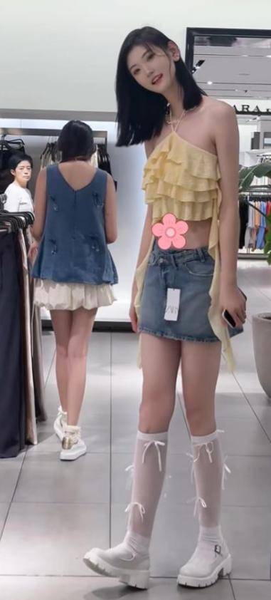 女孩身高2米26貌美如花<strong></p>
<p>币安合约</strong>,妈妈天天发愁:白长这么漂亮,没人敢追