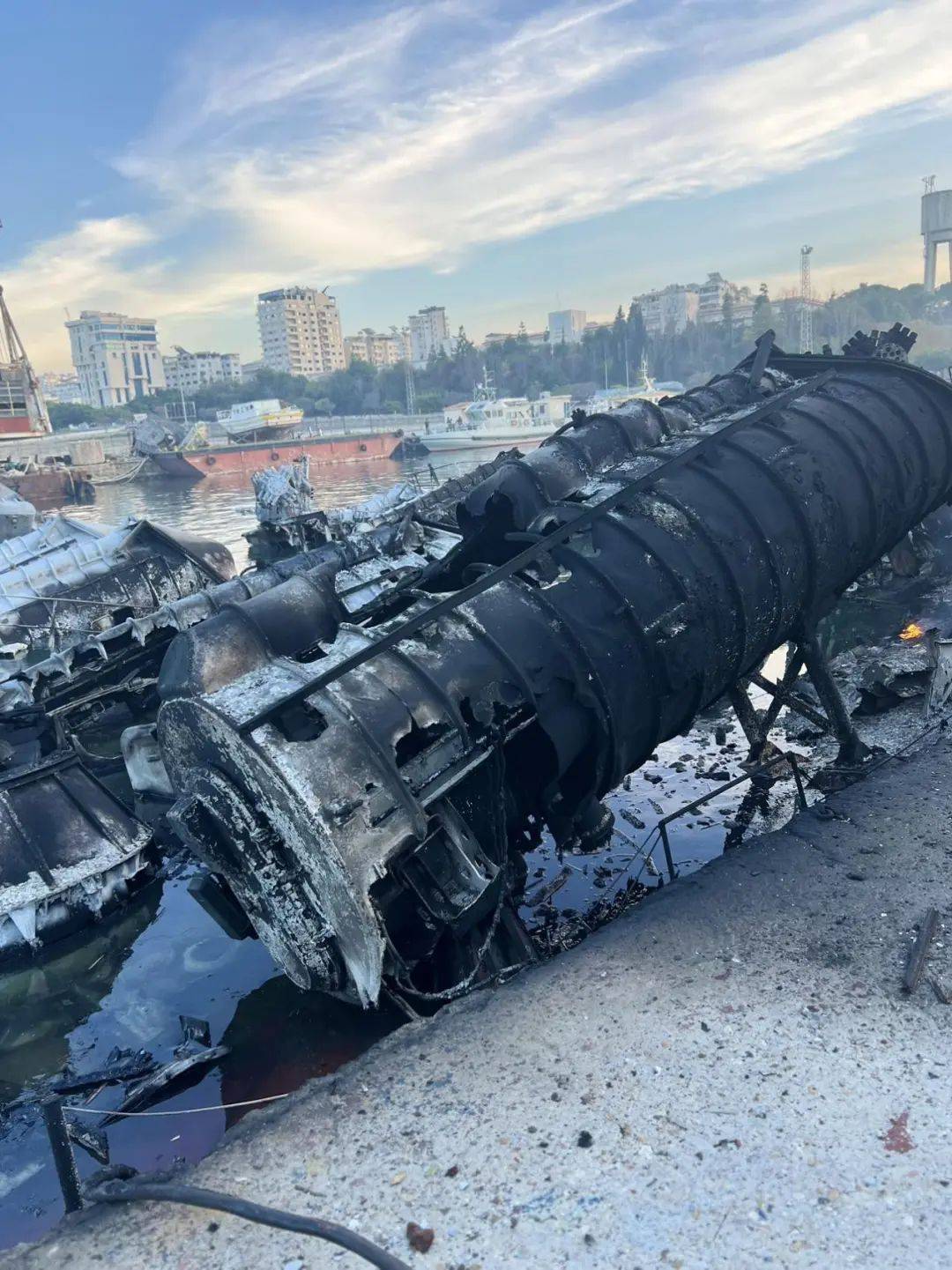 对话叙利亚华人:撤离前<strong></p>
<p>币安合约</strong>,叙利亚朋友约我吃最后一餐