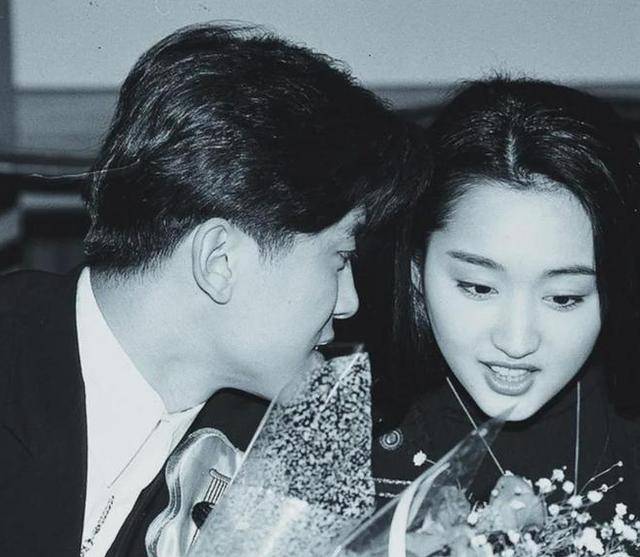 隐瞒了28年后<strong></p>
<p>币安注册教程</strong>,杨钰莹终于坦白:如果当年接受毛宁,现在早已当妈
