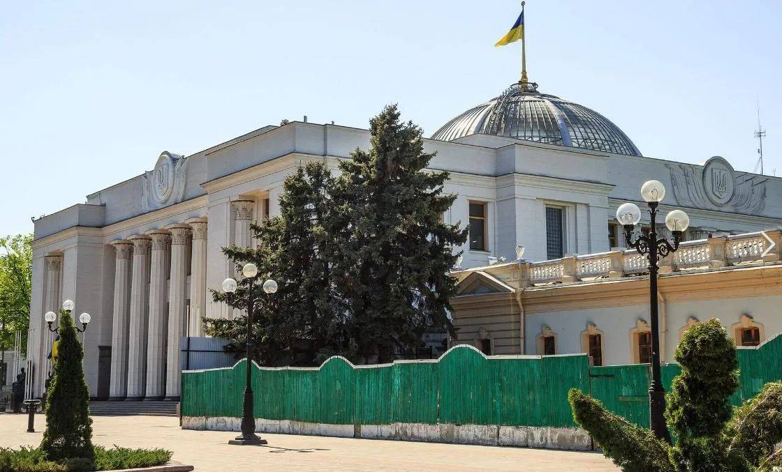 乌克兰万万没料到!刺杀成功后<strong></p>
<p>货币与币安</strong>,特朗普突然变脸,释放信号强烈