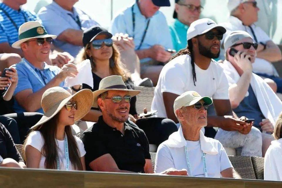 80岁的全球顶级富豪又结婚了<strong></p>
<p>货币与币安</strong>!33岁的华裔妻子啥来头?