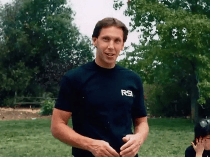 80岁的全球顶级富豪又结婚了<strong></p>
<p>货币与币安</strong>!33岁的华裔妻子啥来头?