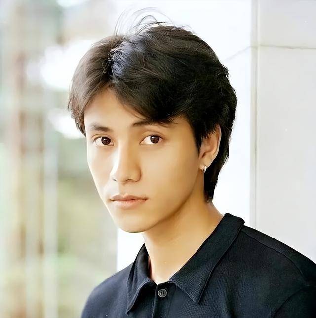 陈坤的儿子已成年<strong></p>
<p>币安钱包地址</strong>,容貌开始显现母亲的基因,像谁可以认得出吗?