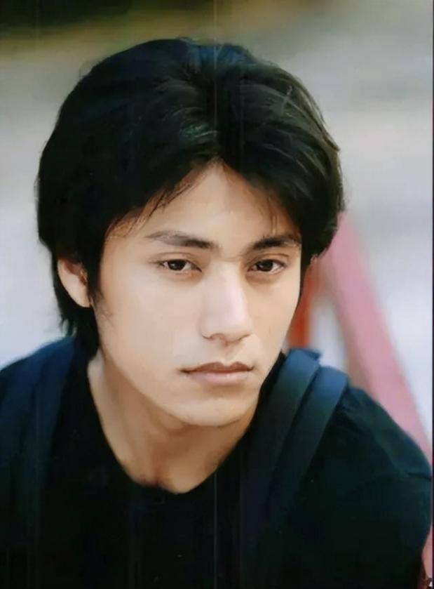 陈坤的儿子已成年<strong></p>
<p>币安钱包地址</strong>,容貌开始显现母亲的基因,像谁可以认得出吗?