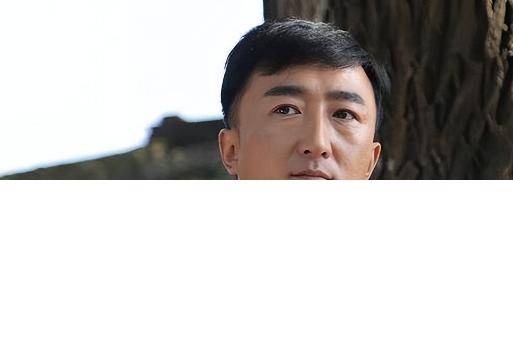 他是知名演员<strong></p>
<p>币安钱包地址</strong>,40岁二胎得女,41岁突然离世将悲痛留给妻子与儿女