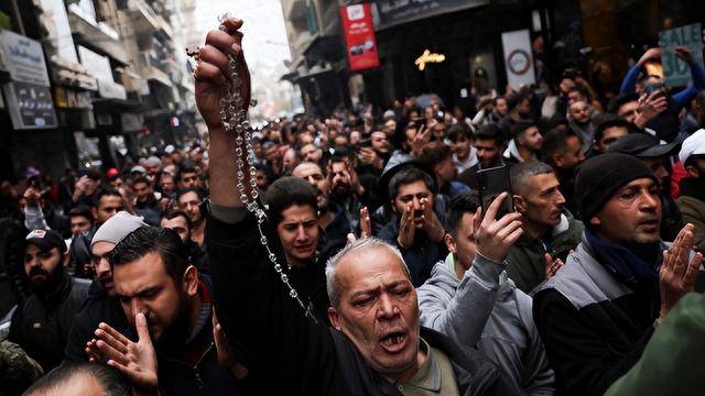 叙利亚又乱了？大批民众涌上街头<strong></p>
<p>币安dex交易所</strong>，朱拉尼面临三大困境