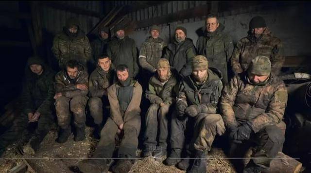 “兵书”看了不少！乌军2名伞兵深夜突袭<strong></p>
<p>币安官网注册</strong>，意外活捉14名俄军