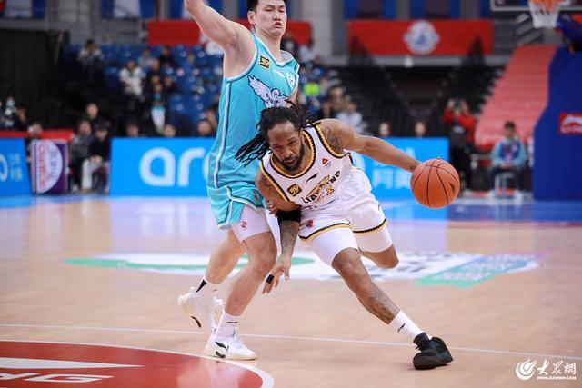 热血沸腾!青岛男篮最后三分钟14-0绝地翻盘<strong></p>
<p>币安交易数字货币</strong>,队史首次单赛季双杀辽宁