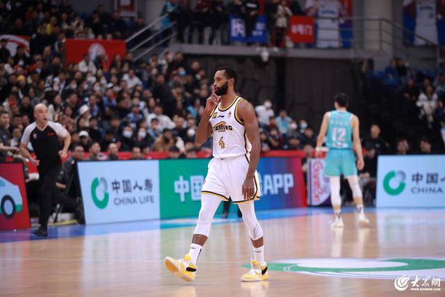 热血沸腾!青岛男篮最后三分钟14-0绝地翻盘<strong></p>
<p>币安交易数字货币</strong>,队史首次单赛季双杀辽宁